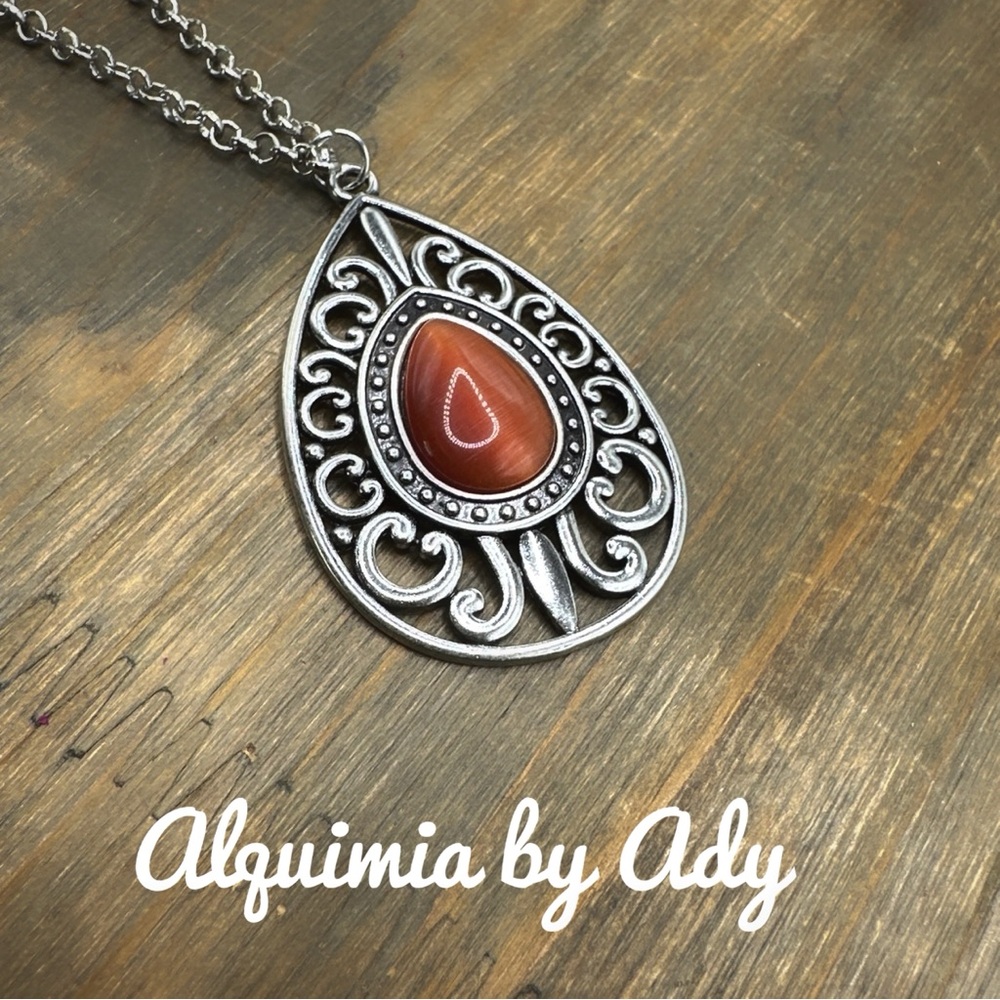 Red tigers eye big pendant extra long necklace - Picture 2 of 2